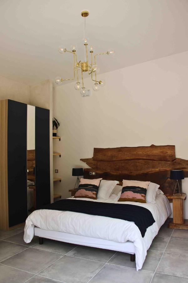 Bed and Breakfast Les Bobos à la ferme La Madelaine-sous-Montreuil Esterno foto
