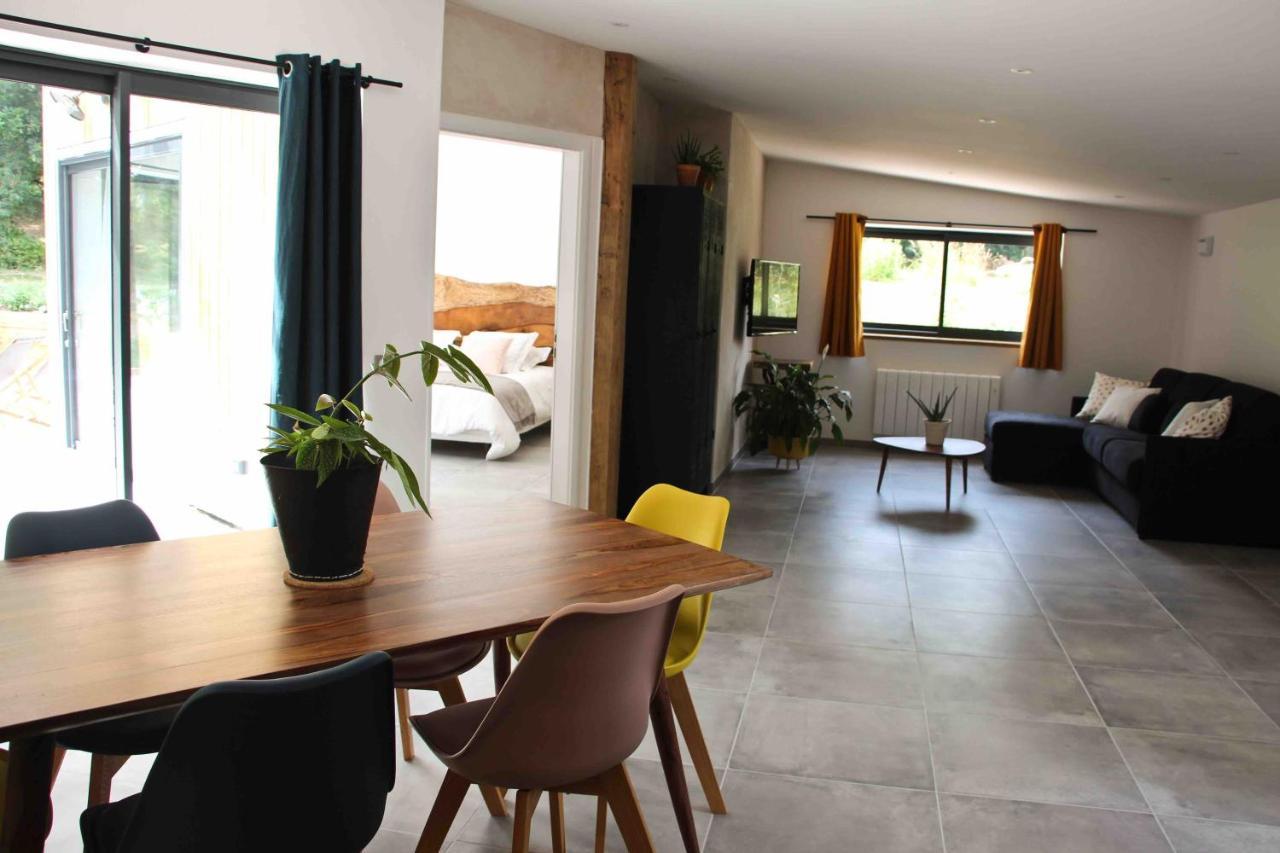 Bed and Breakfast Les Bobos à la ferme La Madelaine-sous-Montreuil Esterno foto