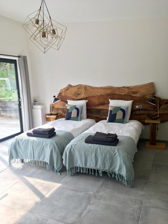 Bed and Breakfast Les Bobos à la ferme La Madelaine-sous-Montreuil Esterno foto