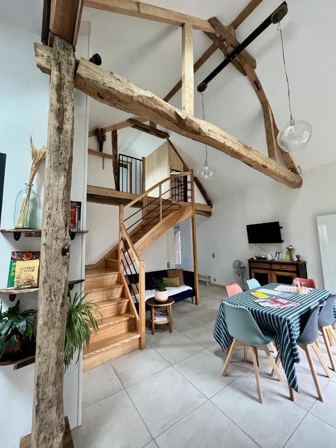 Bed and Breakfast Les Bobos à la ferme La Madelaine-sous-Montreuil Esterno foto