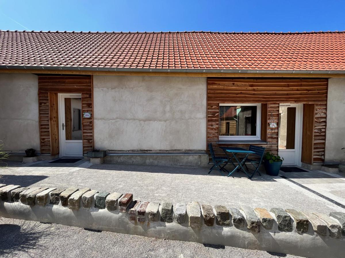 Bed and Breakfast Les Bobos à la ferme La Madelaine-sous-Montreuil Esterno foto