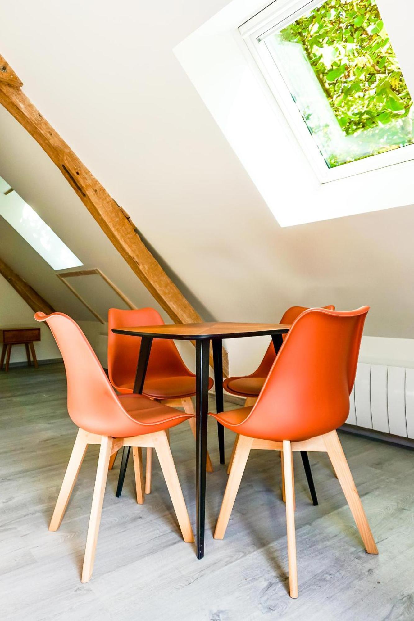 Bed and Breakfast Les Bobos à la ferme La Madelaine-sous-Montreuil Esterno foto