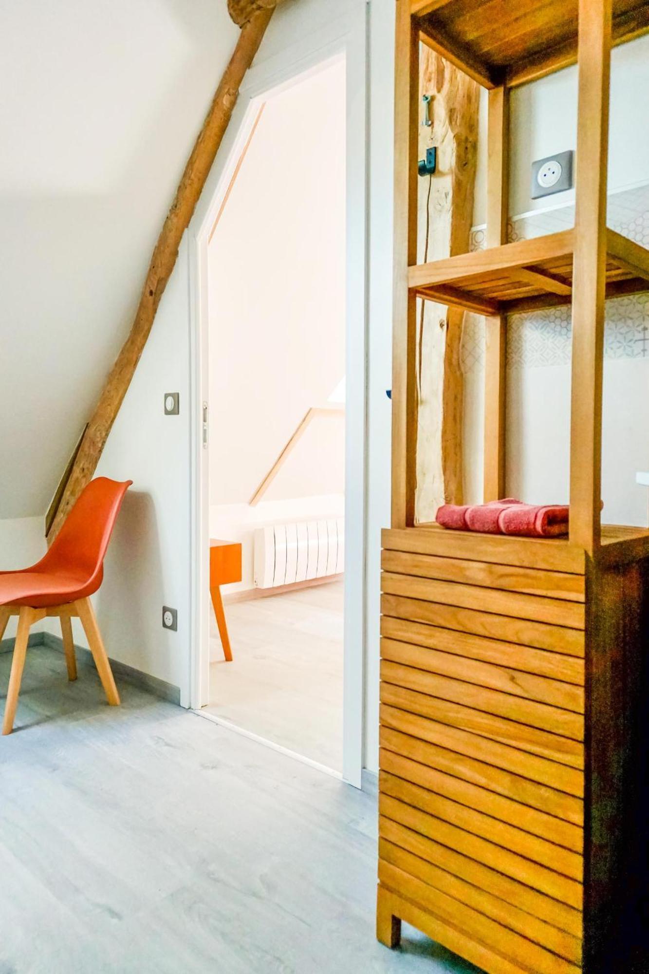 Bed and Breakfast Les Bobos à la ferme La Madelaine-sous-Montreuil Esterno foto